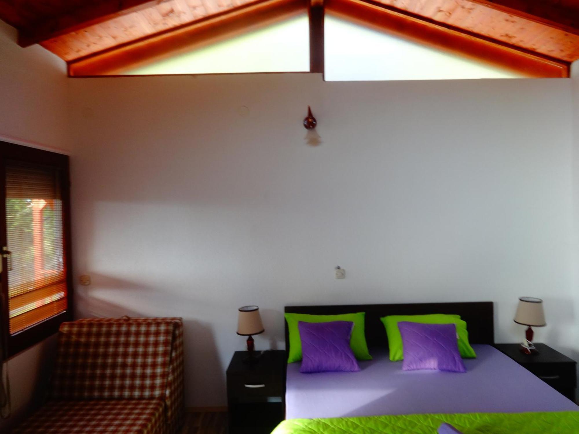 Karali Apartments Лагадин Екстериор снимка