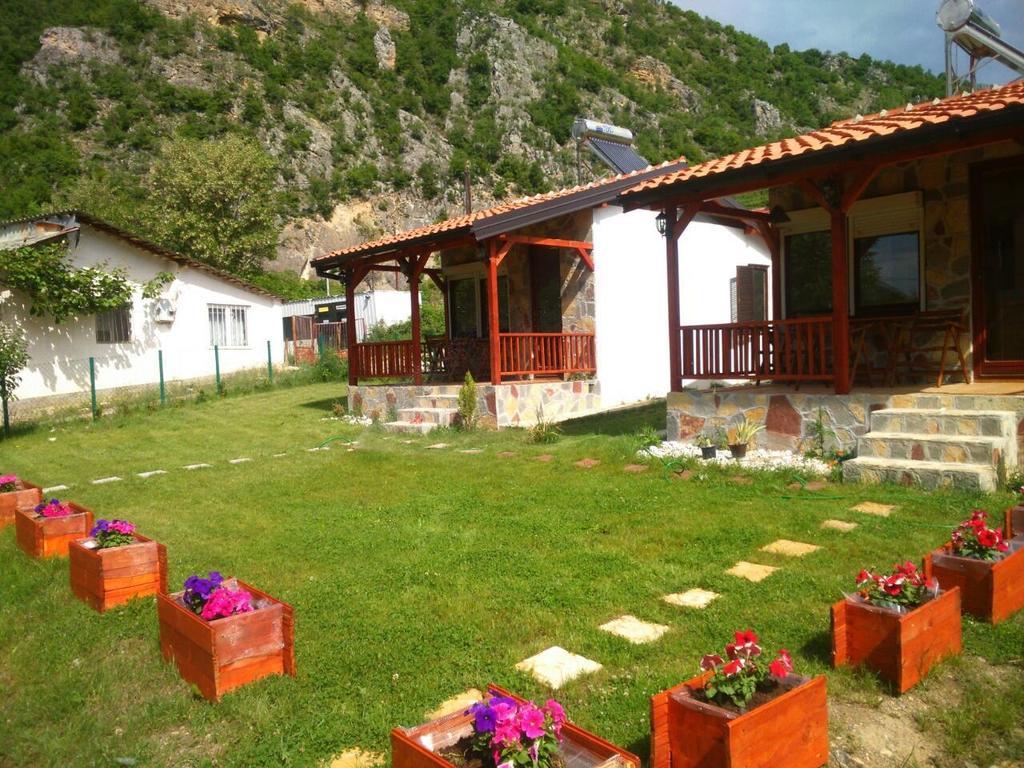 Karali Apartments Лагадин Екстериор снимка