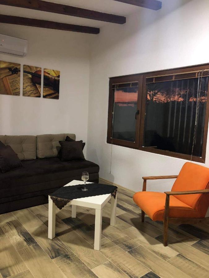Karali Apartments Лагадин Екстериор снимка