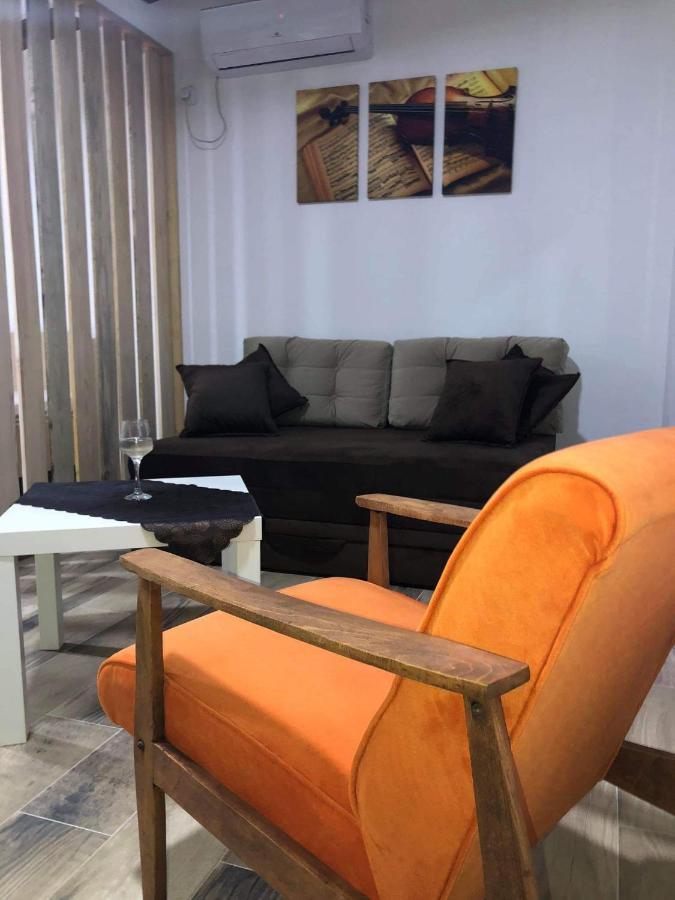 Karali Apartments Лагадин Екстериор снимка