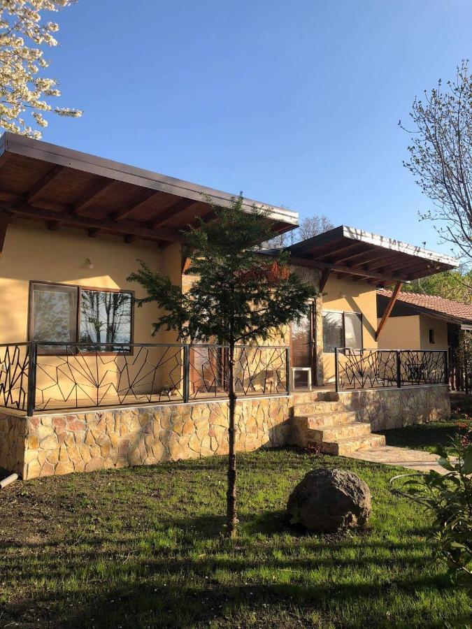 Karali Apartments Лагадин Екстериор снимка