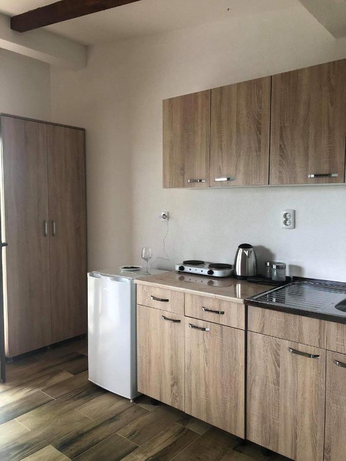 Karali Apartments Лагадин Екстериор снимка